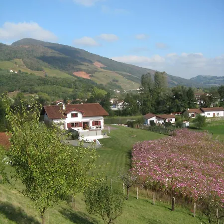 Maison Laia Πανσιόν 4*